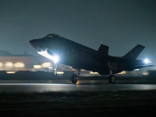 भारतीय-वायुसेना के साथ पहली बार युद्धाभ्यास करने पहुंचा अमेरिकी F-35:अमेरिका से 200 जवान आए; ‘तरंग शक्ति-2026’ में 8 देशों के लड़ाकू विमान हुए शामिल