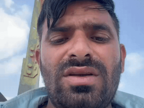 मूर्ति बरामद मांग पर चढ़े दो-युवकों में से एक उतरा:दूसरा अब भी टावर पर, समझाइश के प्रयास जारी