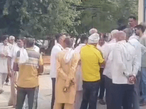कैथल में सड़क हादसे में बुजुर्ग की मौत:स्कूटी पर जा रहा था, ट्रैक्टर ने मारी टक्कर