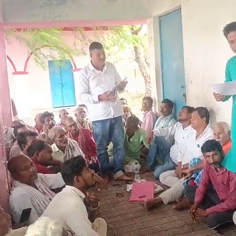 बोचहाँ की दो पंचायतों में हुई PMAY की ग्राम सभा:गरहाँ और कफेन चौधरी में सार्वजनिक की गई सूची, लाभार्थियों को मिलेगा पक्का मकान