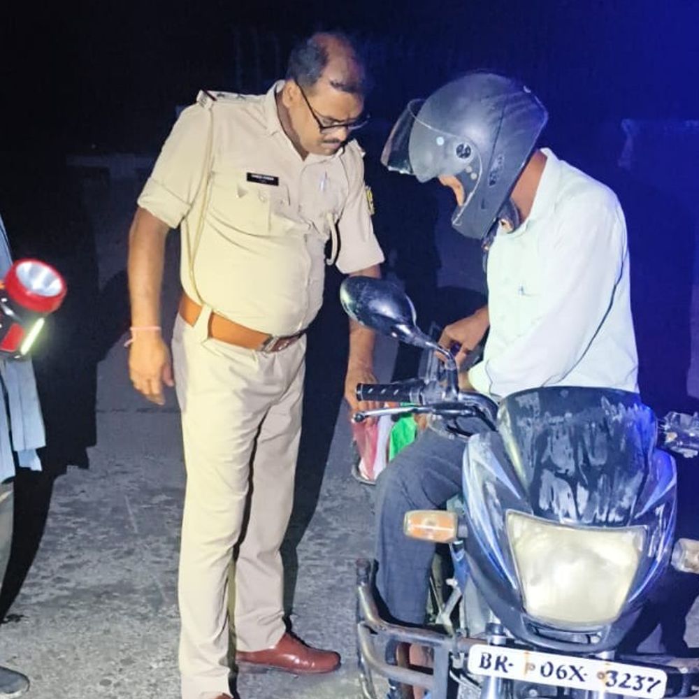मुजफ्फरपुर में 'रोको-टोको' अभियान शुरू:SSP के निर्देश पर शहर से गांव तक गाड़ियों की तलाशी; नशा और क्राइम कंट्रोल पर फोकस