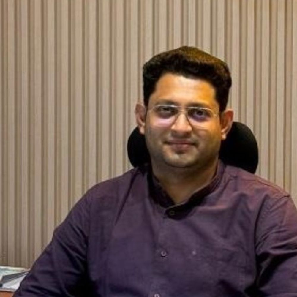 जौनपुर में भारी बारिश, कक्षा 1 से 8 तक के:बच्चों की सुरक्षा के लिए डीएम ने जारी किया आदेश