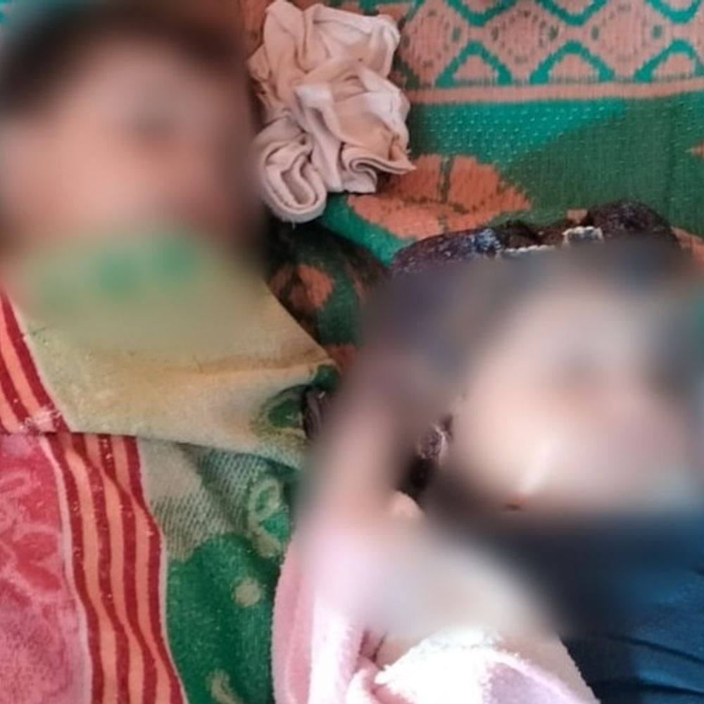 सांप के डसने से दो सगी बहनों की मौत:श्योपुर में मां के साथ बेड पर सो रही थी; अस्पताल पहुंचने से पहले बिगड़ी हालत