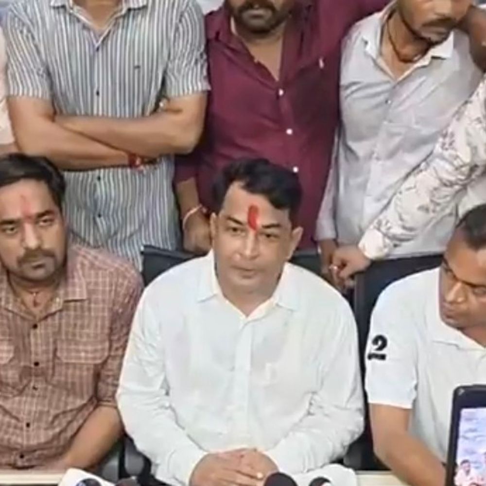 किसान नेता नरेश मीणा का बारां में स्वागत:नवनियुक्त सभापति शीतल राठौर के घर पहुंचे, पूर्व सभापति कमल राठौर ने किया स्वागत