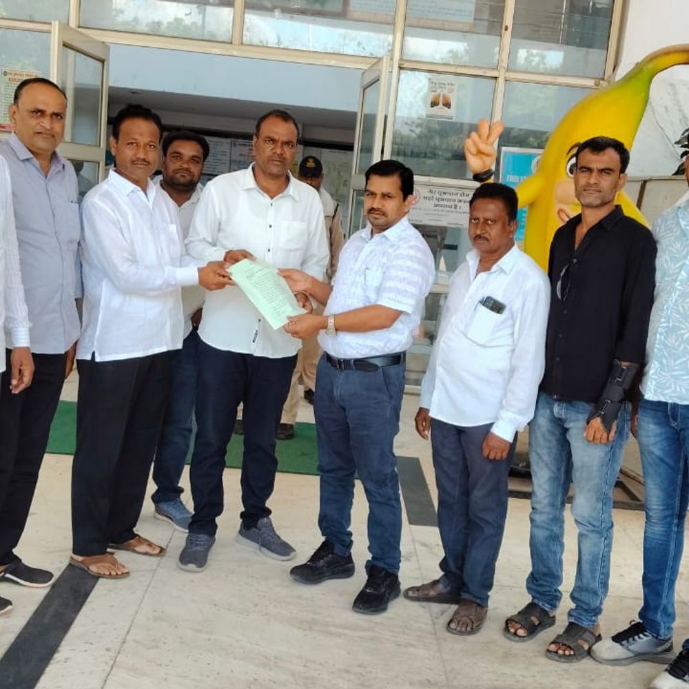 बुरहानपुर के भावसा डैम के गेट बंद करने की मांग:पंचकोशी के ग्रामीणों ने पानी निकासी रोकने दिया ज्ञापन