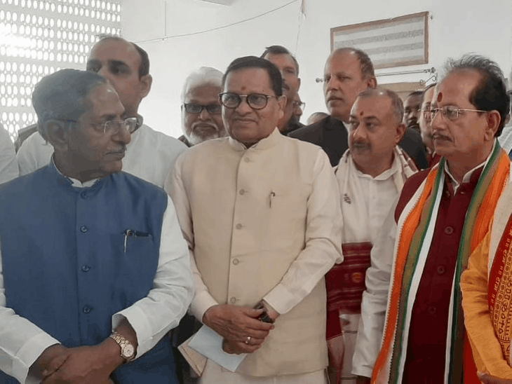 अवधेश नारायण सिंह ने सभापति पद से दिया इस्तीफा:बिहार विधान परिषद के सचिव को सौंपा लेटर, जेडीयू कोटे में सीट जाने की चर्चा