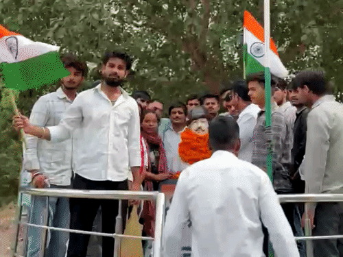 रेवाड़ी में शहीद भगत सिंह जयंती पर निकाली यात्रा:IGU चौक का नाम भगत सिंह के नाम पर रखने की मांग