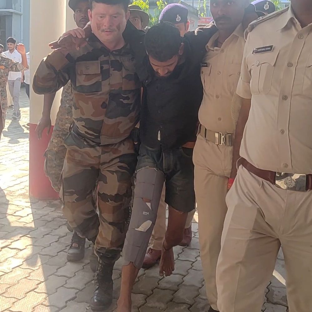 जमुई कांड-10 दिन से कमरे से नहीं निकले छात्र-छात्रा:स्कूल-ट्यूशन बंद, दोस्तों से दूरी, सोशल मीडिया से किनारा; परिवार बोले-मेंटल स्टेटस संभलने में टाइम लगेगा