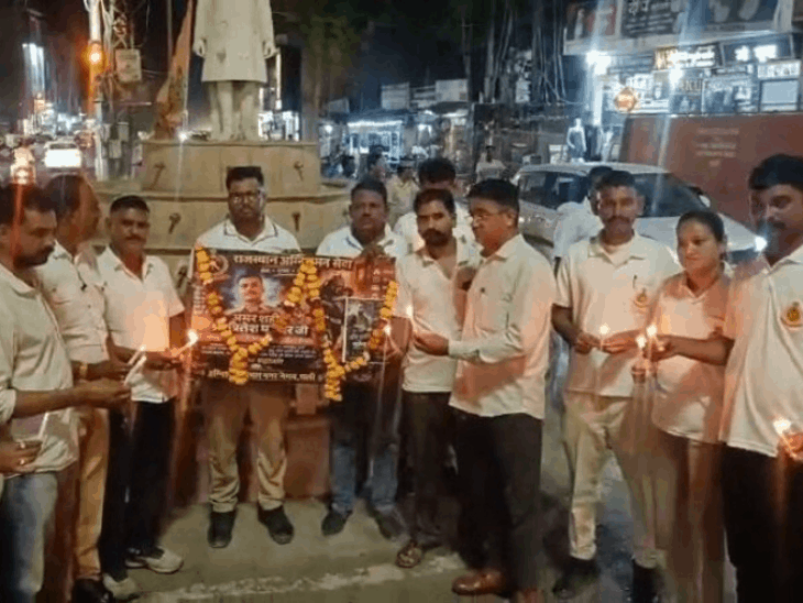 जोधपुर हादसे में जान गंवाने वाले 3 दमकलकर्मियों को श्रद्धांजलि:शहीद स्मारक तक निकाला कैंडल मार्च; केमिकल फैक्ट्री में आग बुझाने गए थे
