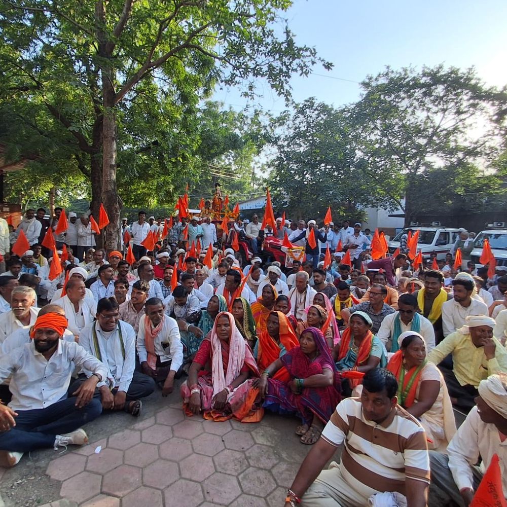 खंडवा में किसानों ने निकाली बाइक-वाहन रैली:कर्जमाफी, MSP गारंटी और फसल बीमा में बदलाव की मांग को लेकर ज्ञापन दिया