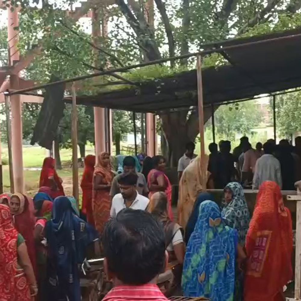 टाइल्स पर रखी सीढ़ी फिसली, मजदूर की मौत:मऊगंज में मकान की पोताई करते समय हादसा, नाक और मुंह में आईं थीं चोटें