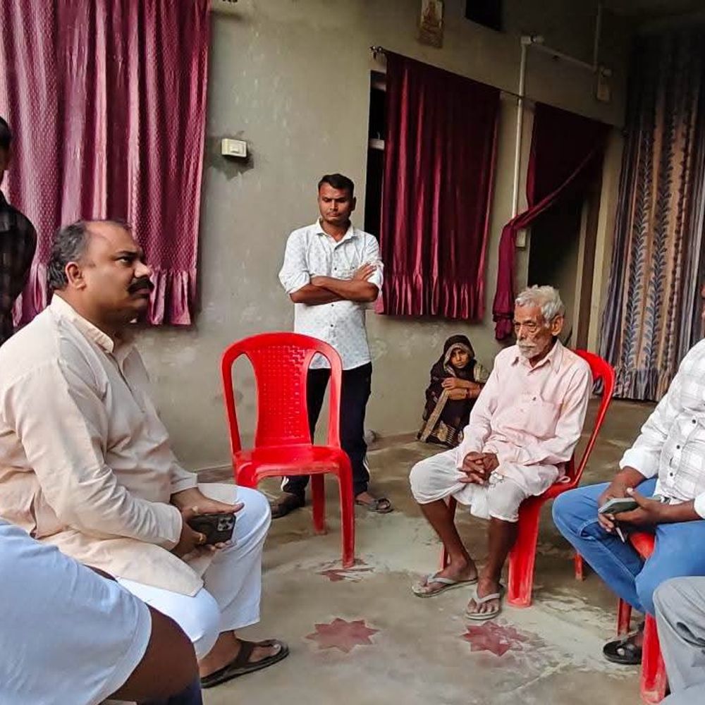 मासूम की मौत के बाद चाची को सांप ने डसा:सीएचसी में इलाज जारी, प्रतापगढ़ में 5 महीने पहले पिता की हादसे में गई थी जान