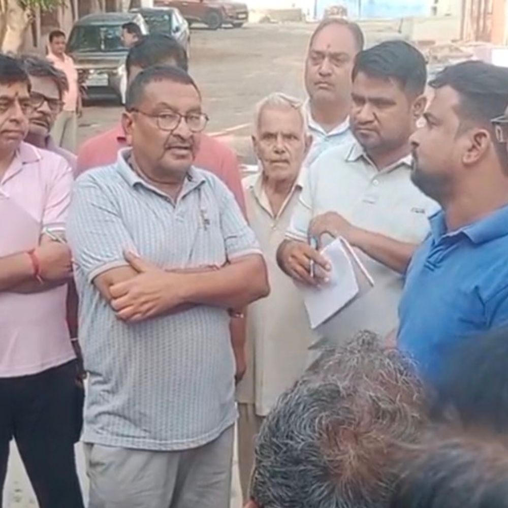 सभापति गोयनका ने वार्डों का औचक निरीक्षण किया:वार्डवासियों ने जलभराव, सफाई और पेयजल की समस्या बताई; समाधान की मांग