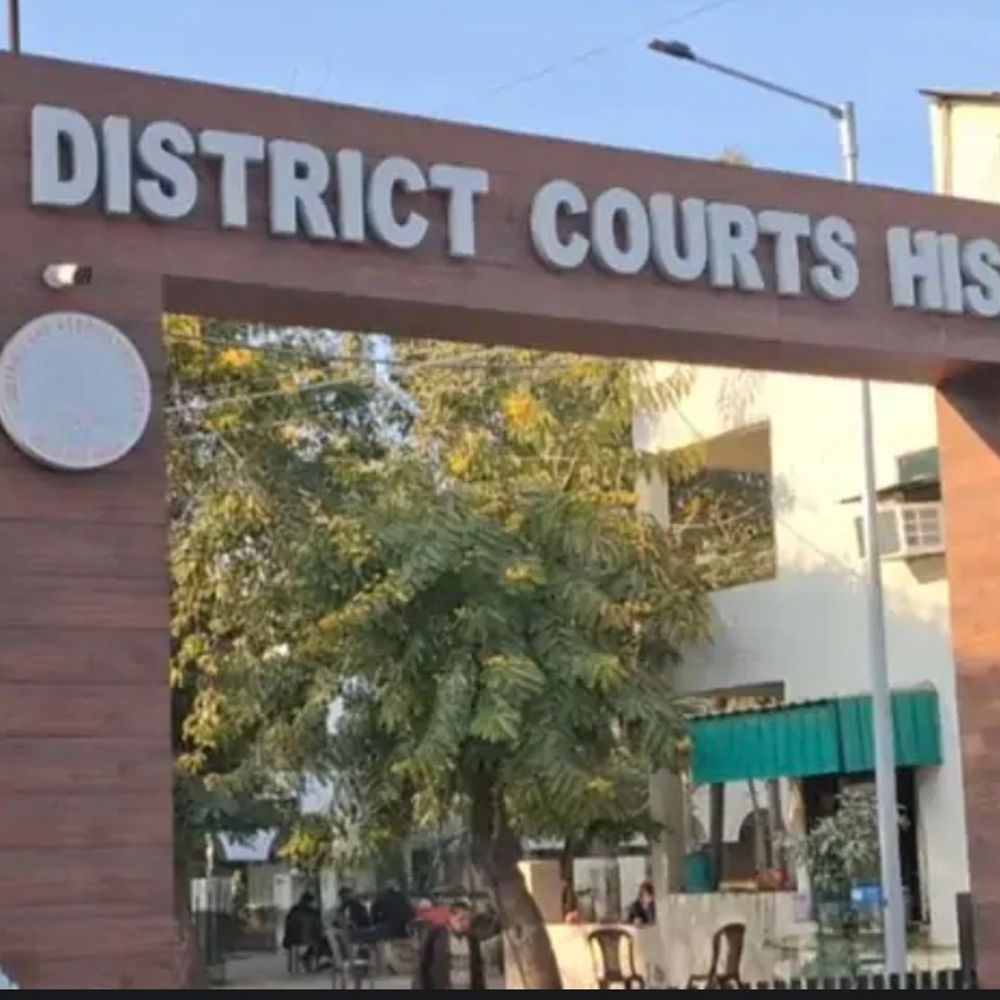 साली से रेप करने वाले जीजा को 20-साल की कैद:हिसार कोर्ट ने दो अन्यों को भी दोषी ठहराया, होटल में ले जाकर किया गलत काम