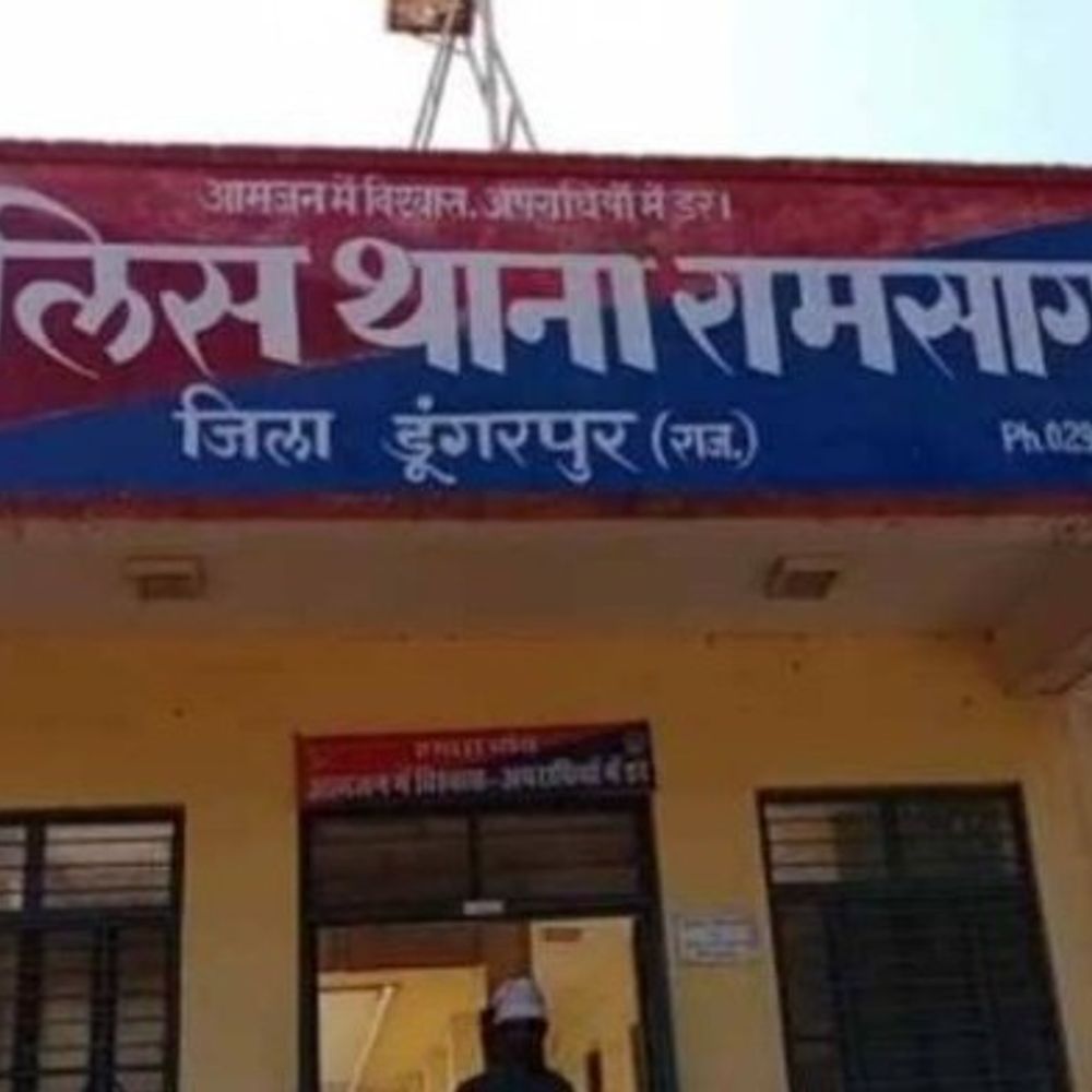 डूंगरपुर में नाबालिग ने किया सुसाइड:मां खेत से लौटी तो बेटी फंदे पर लटकी मिली, पिता कुवैत में करते है नौकरी