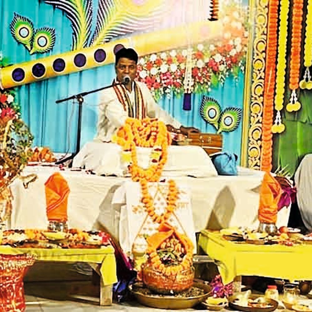 भगवान कृष्ण की आराधना से पाप मुक्त होता है मानव जीवन : परशुराम महाराज