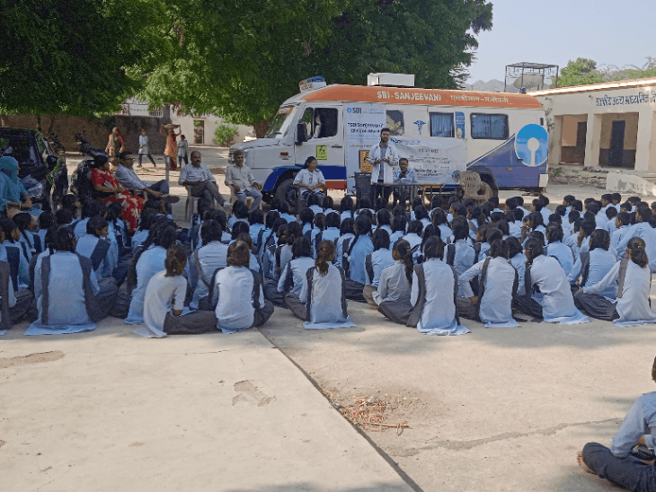 खांबल में हुआ हृदय स्वास्थ्य जागरूकता कार्यक्रम:रोज कसरत, पौष्टिक खाना और अच्छी जीवनशैली पर दिया जोर