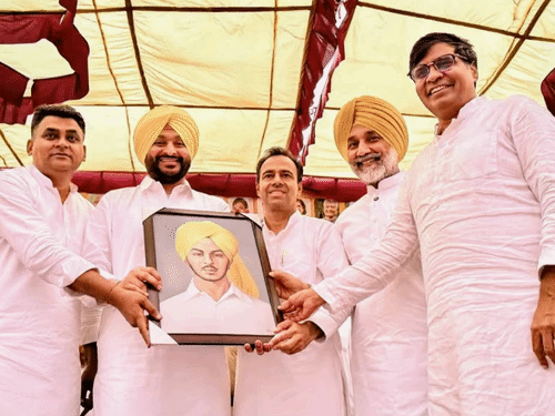 नशा मुक्त पंजाब यात्रा का बलाचौर में भव्य स्वागत:भाजपा नेताओं ने युवाओं को नशे से बचाने के लिए जन-आंदोलन और सामूहिक सहयोग पर दिया जोर