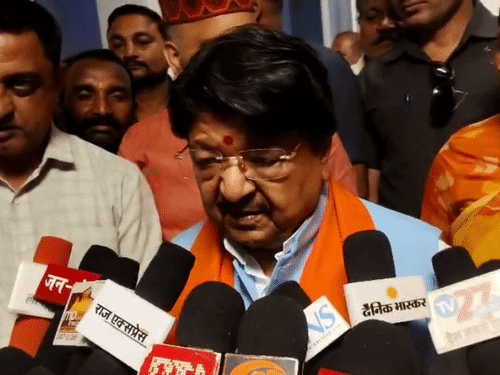 राहुल गांधी के दौरे पर विजयवर्गीय बोले-वे थाईलैंड जाते हैं:कहा- मास्टर प्लान सिर्फ ड्राफ्ट, बदलाव होगा; 13 दिन में दूसरी बार MP के दौरे पर नेता प्रतिपक्ष