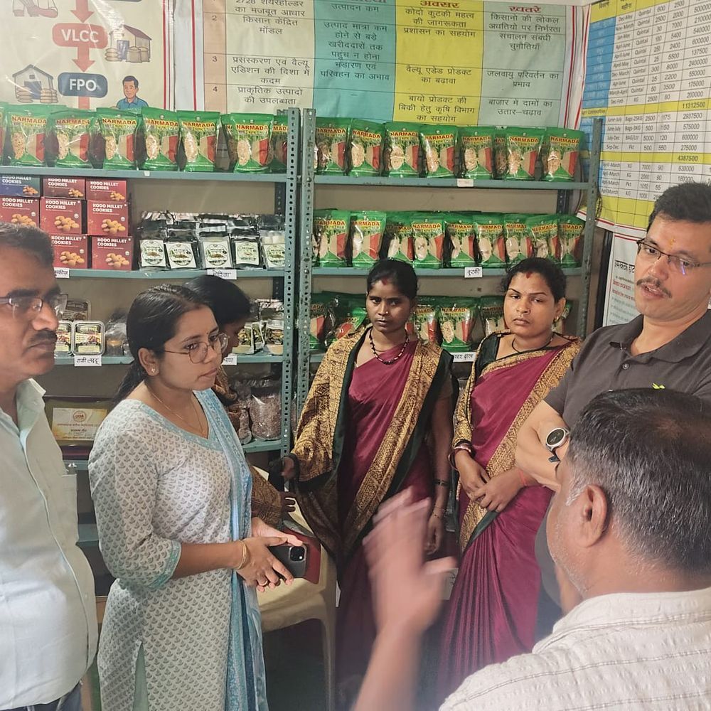 अनूपपुर में केंद्रीय नोडल अधिकारी ने कामों की समीक्षा:  बेहतर बाजार उपलब्ध कराने, विभागों को टारगेट पूरा करने के निर्देश – Anuppur News
