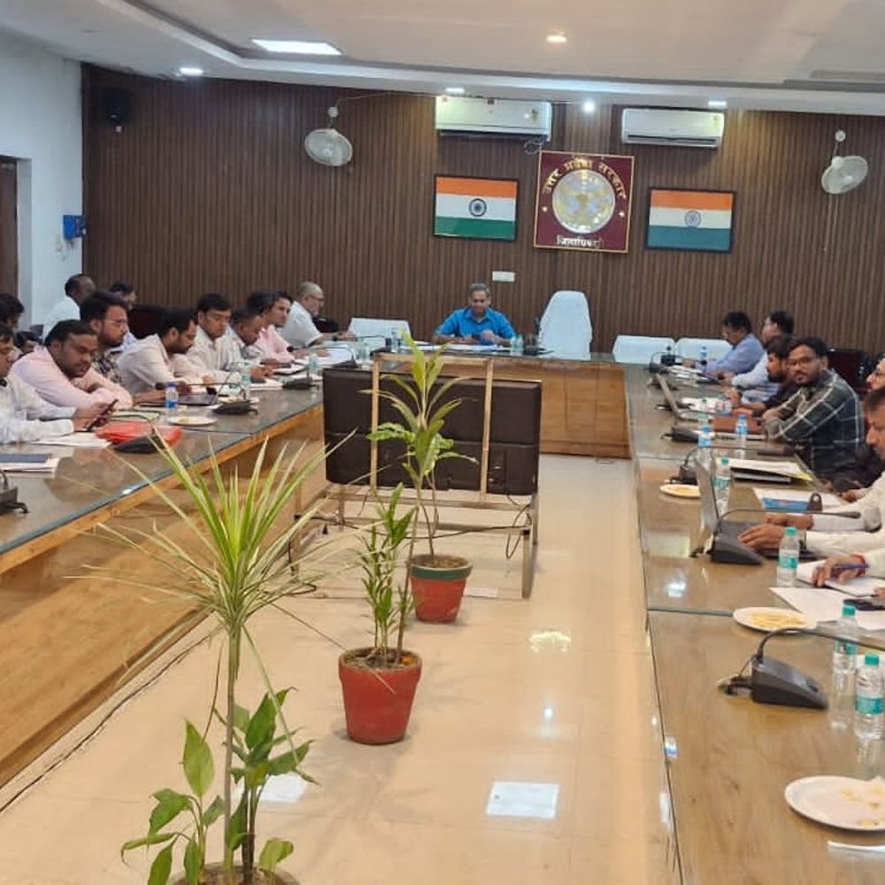 जल जीवन मिशन की धीमी रफ्तार पर CDO सख्त:सहारनपुर में 80 प्रतिशत पूरी योजनाओं को पहले पूरा कराने के निर्देश