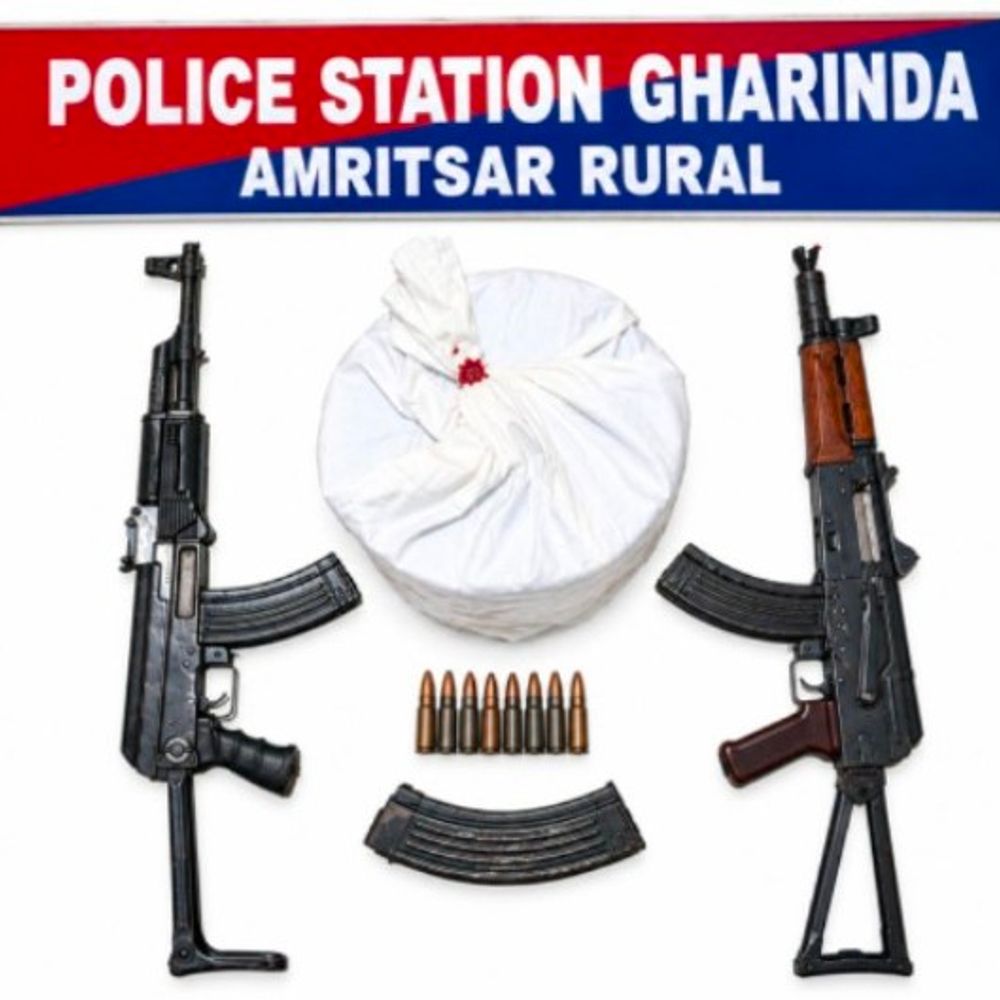 अमृतसर में नशे समेत 3 गिरफ्तार:10 किलो हेरोइन मिली, AK-47 और AK-56 भी बरामद; पाकिस्तान बैठे तस्करों से संपर्क