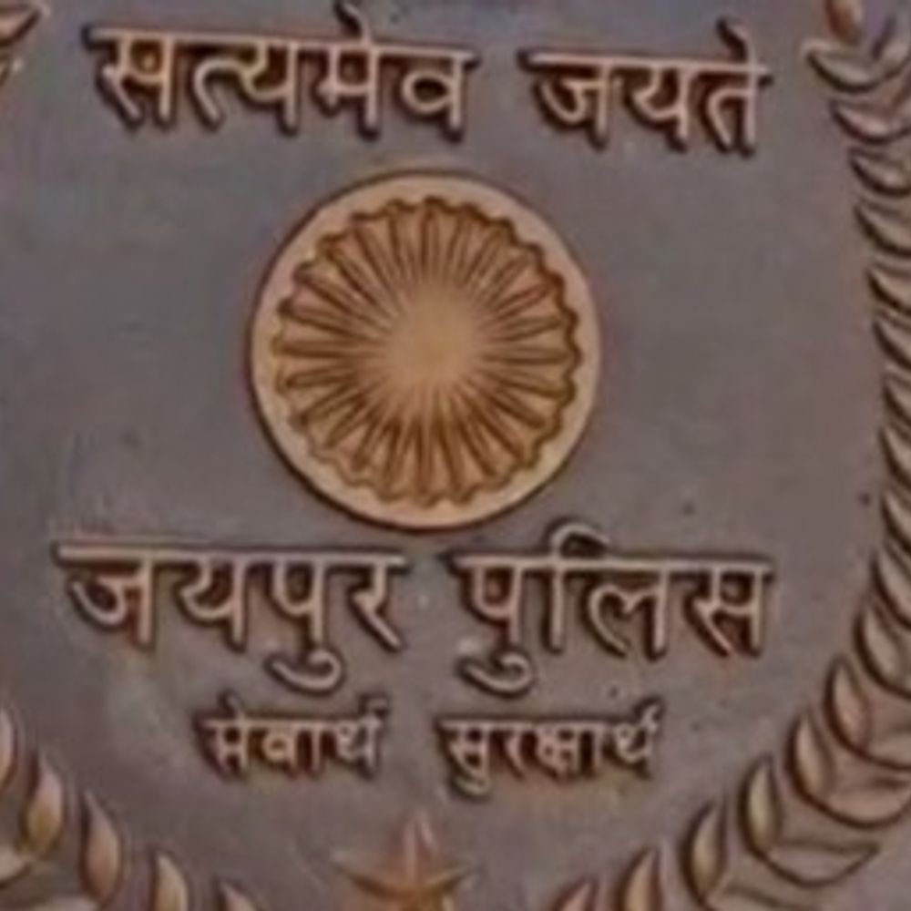 बैंककर्मी बनकर बुजुर्ग से 1.57 लाख की साइबर ठगी की:अकाउंट की डिटेल लेकर निकाले रुपए; बैंक से कॉल आने पर फ्रॉड का चला पता