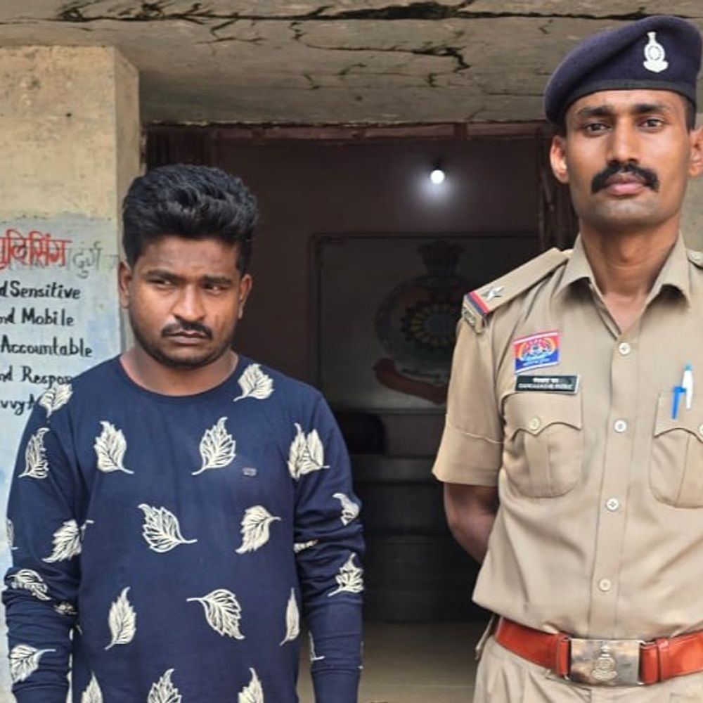 किराए के मकान में चल रहा था गांजे का कारोबार:घर में सरप्राइज चेकिंग कर पुलिस ने जब्त किया 6.35 किलो गांजा, घर तक आते थे ग्राहक, पुलिस किया गिरफ्तार