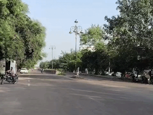 कोटा में रात का पारा 3 डिग्री बढ़ा:जिले में अब तक सामान्य से 22 प्रतिशत कम बारिश हुई, जानें चंबल के बांधों की स्थिति