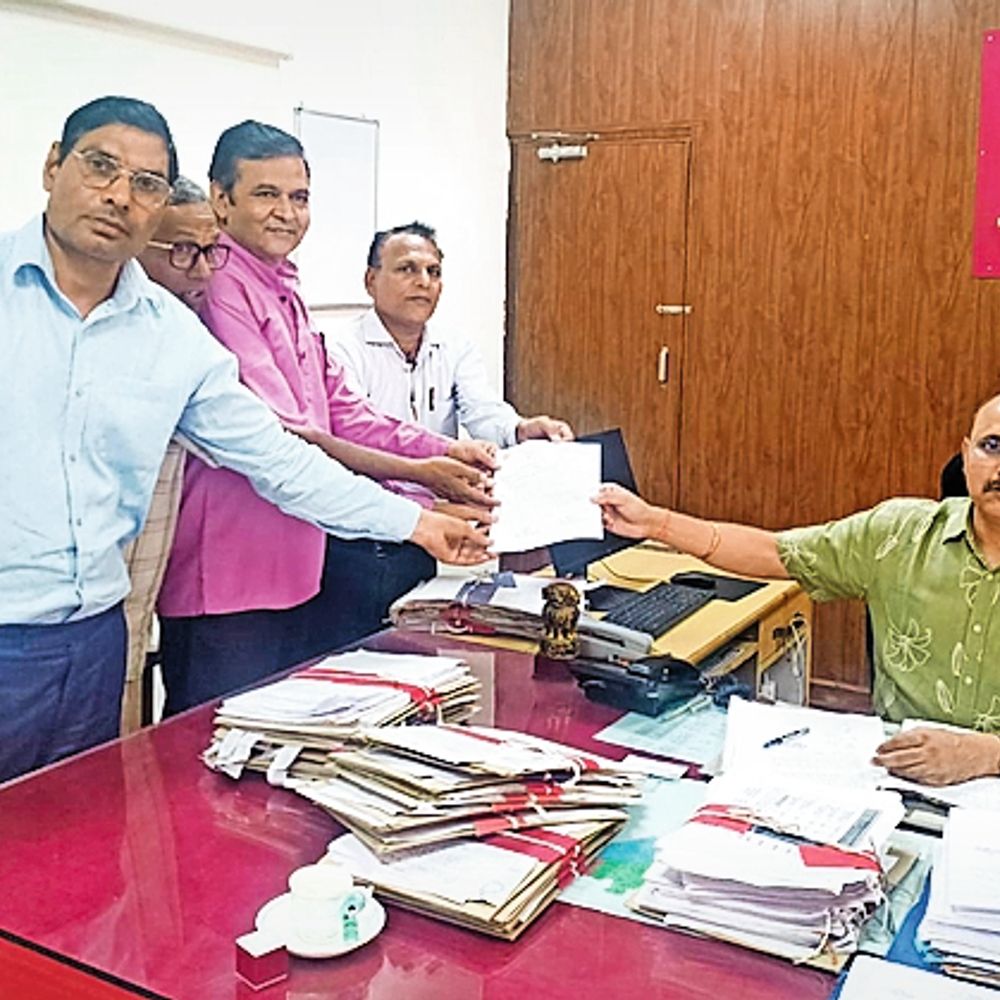 आयुर्वेद को भारत की मूल राष्ट्रीय चिकित्सा पद्धति घोषित करने की मांग