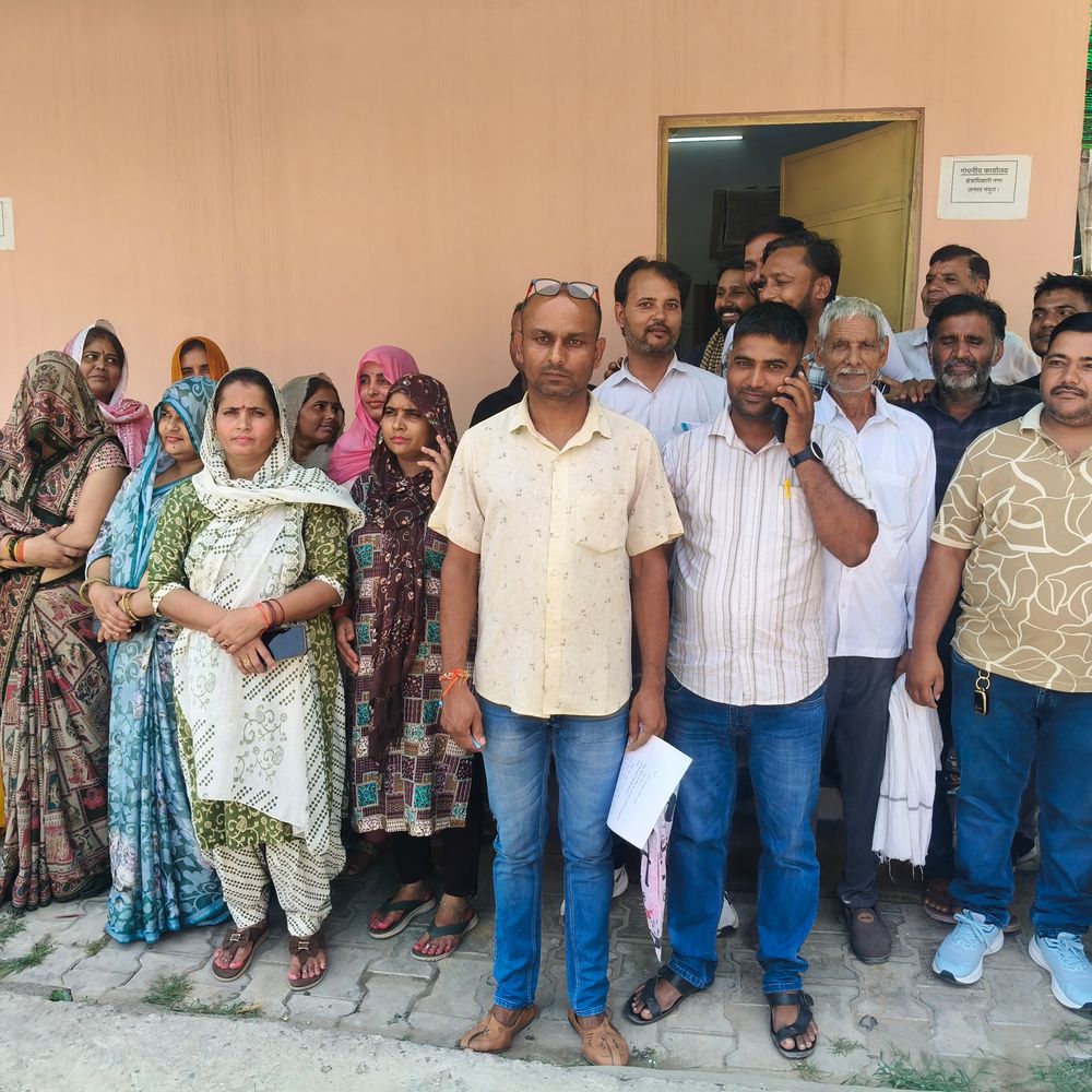 कॉलोनीवासियों को झूठी शिकायतों से परेशान करने का आरोप:एसएसपी से कार्रवाई की मांग, बार-बार 112 पर कॉल कर बुलाते हैं पुलिस