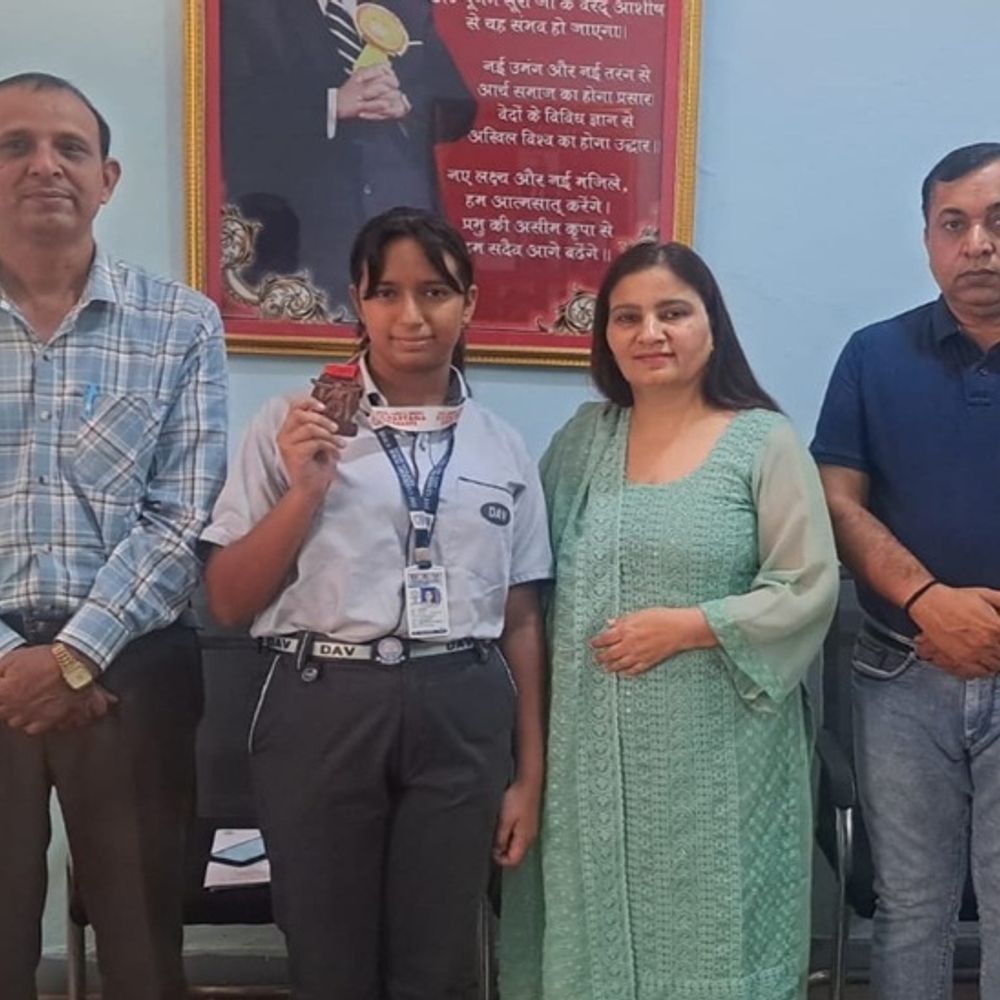 स्टेट जूनियर कराटे चैंपियनशिप में प्रियांशी ने जीता कांस्य पदक:भिवानी लौटने पर किया स्वागत, अंडर-14 श्रेणी में दिखाया दमखम