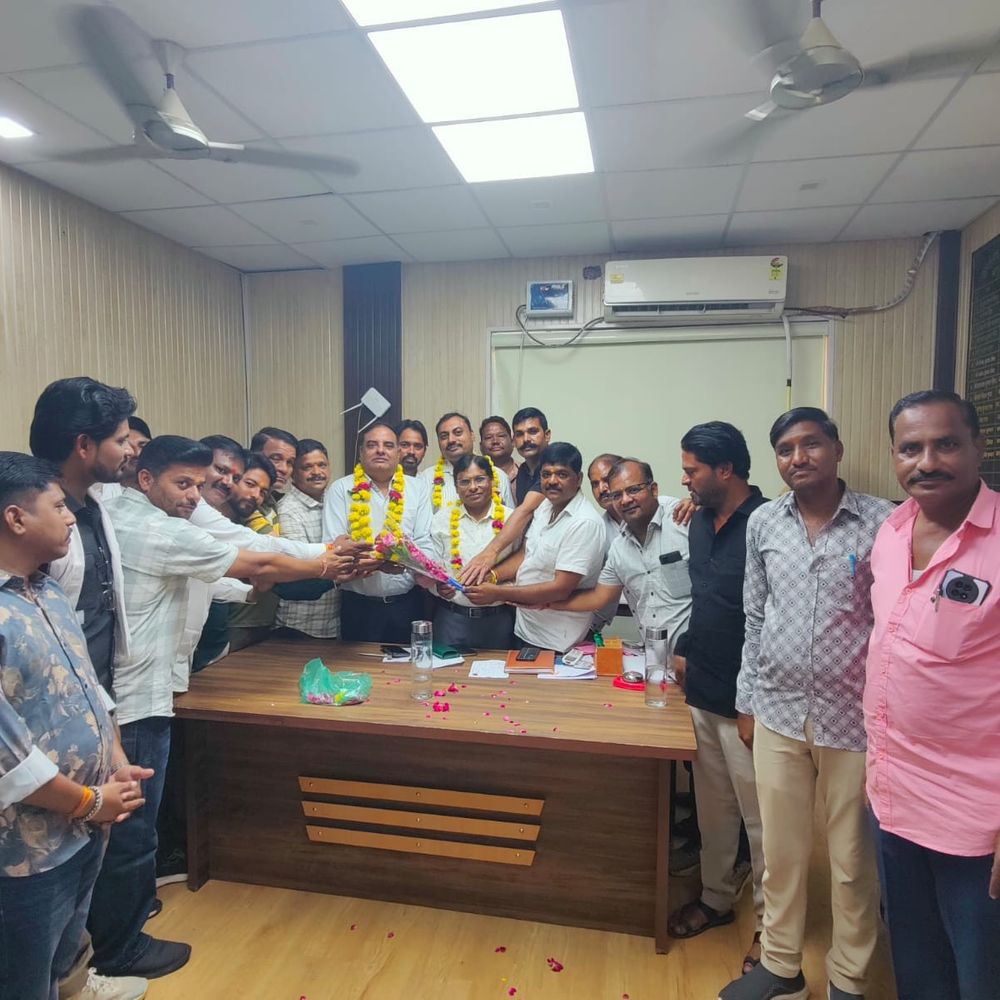 डोल मेले में अव्यवस्था पर कांग्रेस पार्षदों का हल्लाबोल:बारां में जांच की मांग को लेकर ईओ को सौंपा ज्ञापन