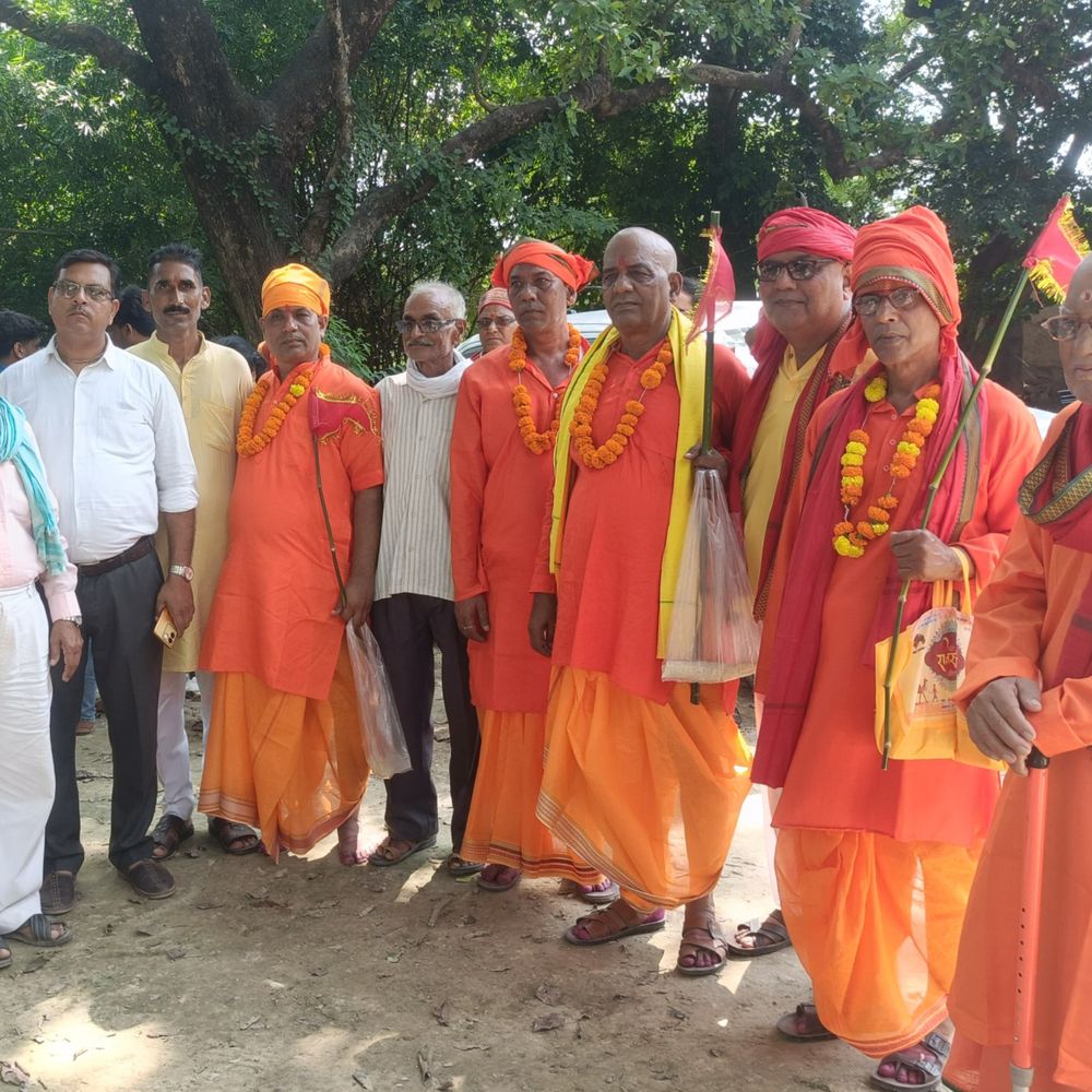 पिंडदान के श्रद्धालु गया जी हुए रवाना:प्रतापगढ़ में लोगों ने पितृ क्रिया के प्रति समर्पण और श्रद्धाभाव की सराहना की