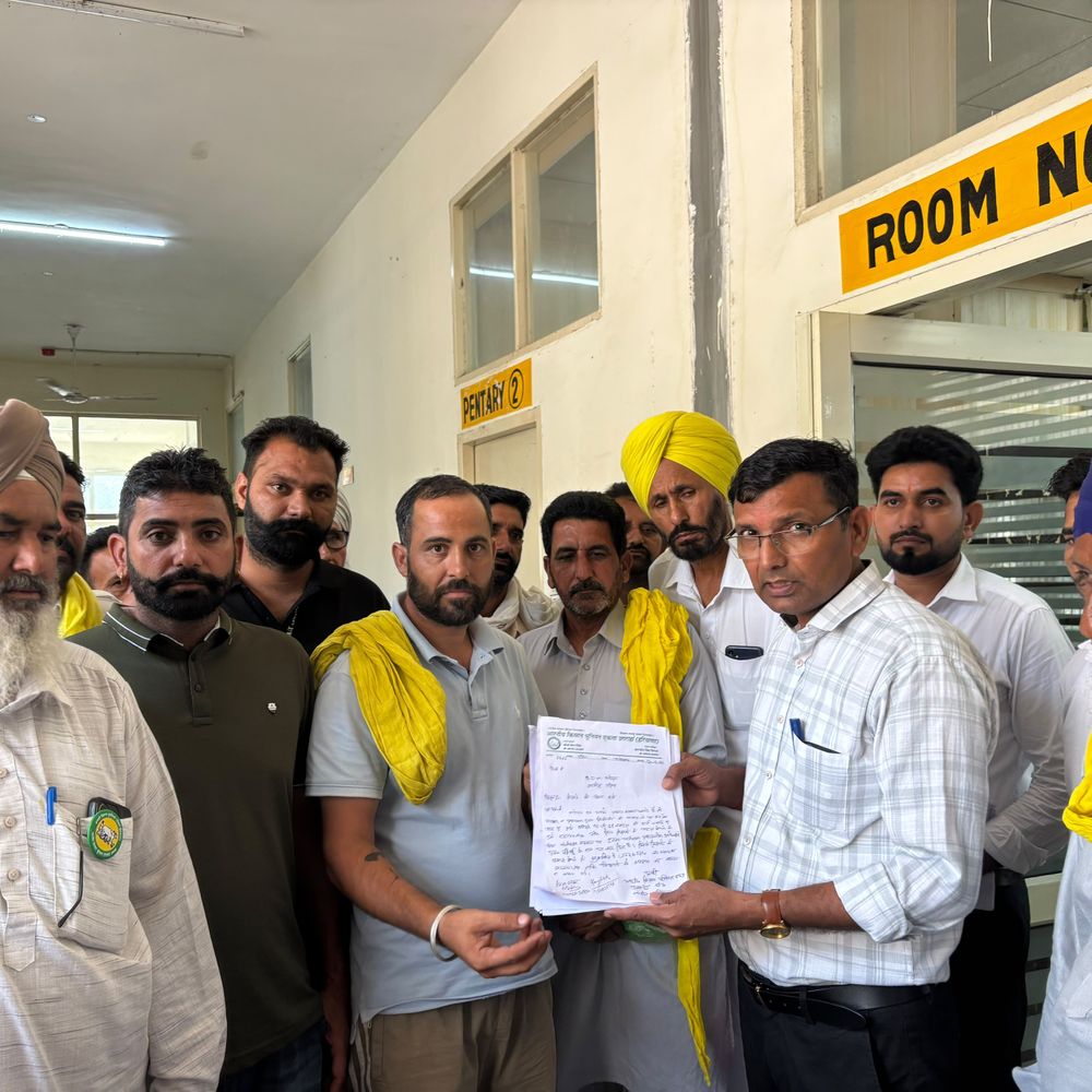 रतिया में किसानों ने दी आंदोलन की चेतावनी:धान खरीद सीमा बढ़ाने की मांग, बोले- रद्द किए गए रजिस्ट्रेशन किए जाए बहाल