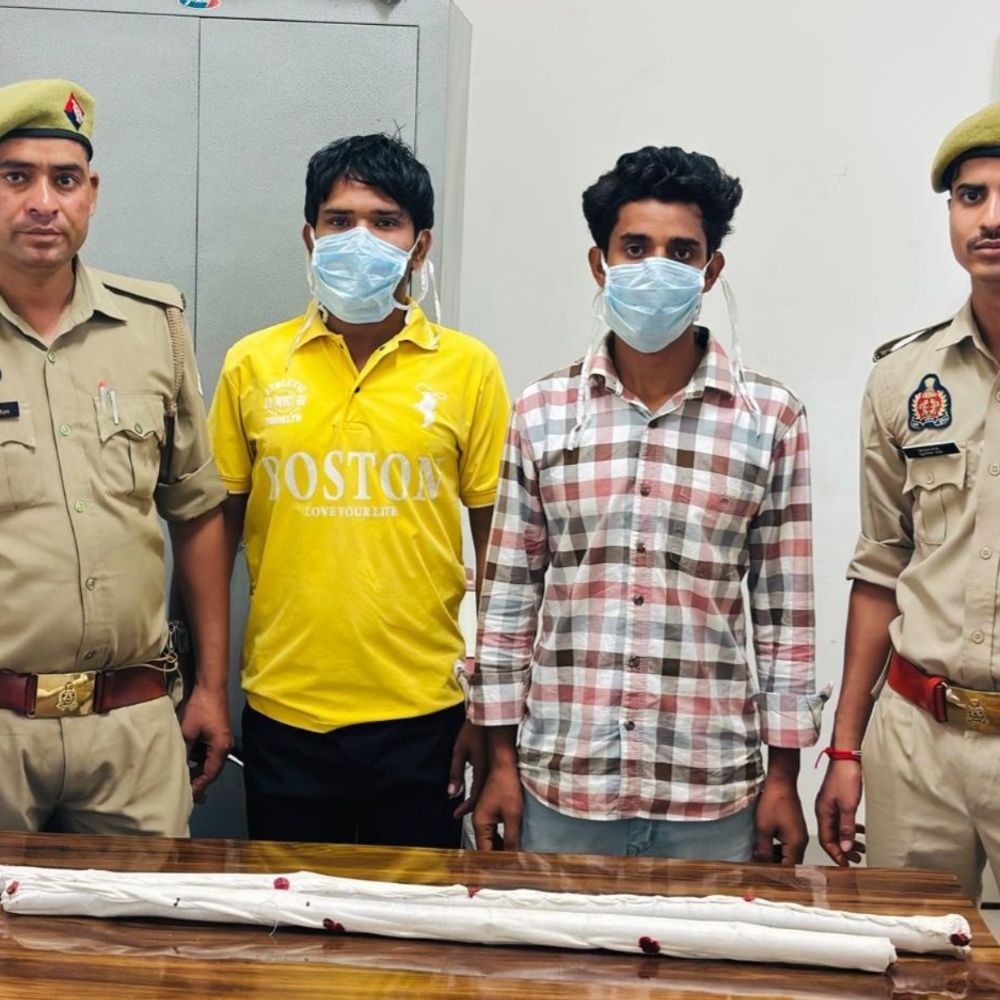 बागपत में दो पक्षों के संघर्ष में 2 आरोपी गिरफ्तार:पुरानी रंजिश को लेकर हुई थी मारपीट, दो डंडे बरामद