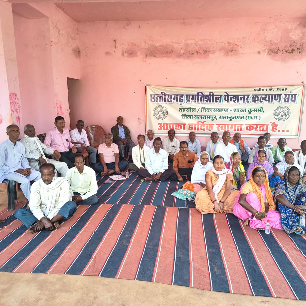 पेंशनरों की 12 सूत्रीय मांगों को लेकर दो दिनी धरना, आज भी करेंगे प्रदर्शन