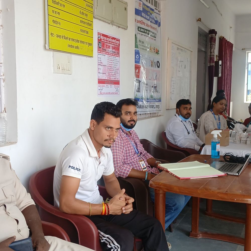 चेवाड़ा में स्वच्छता कर्मियों के लिए स्वास्थ्य शिविर लगा:नगर पंचायत परिसर में 60 कर्मियों की जांच हुई, मुफ्त दवाएं भी मिलीं