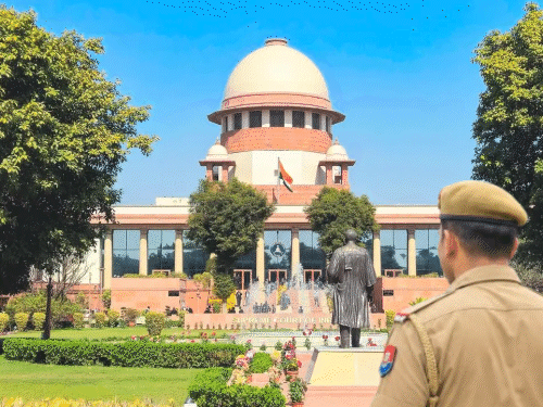 सुप्रीम कोर्ट भड़का, बोला- यूपी पुलिस को भंग कर दें:CBI को सारे मामले सौंप दें; इस बकवास को कभी न कभी तो बंद करना होगा