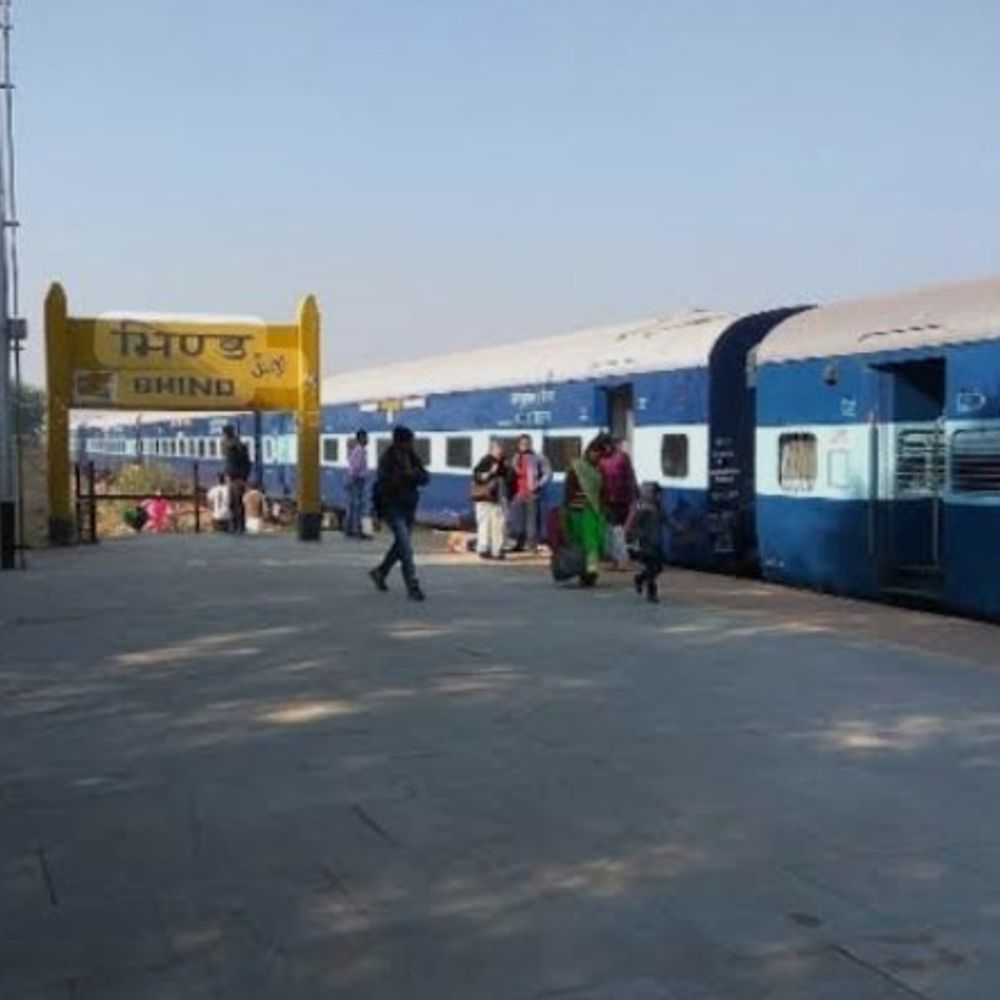 भिंड से मकरोनिया तक दौड़ेगी भर्ती स्पेशल ट्रेन:सेना की भर्ती में हिस्सा लेने वाले अभ्यर्थियों को मिलेगी सुविधा, अनारक्षित कोच में कर सकेंगे सफर