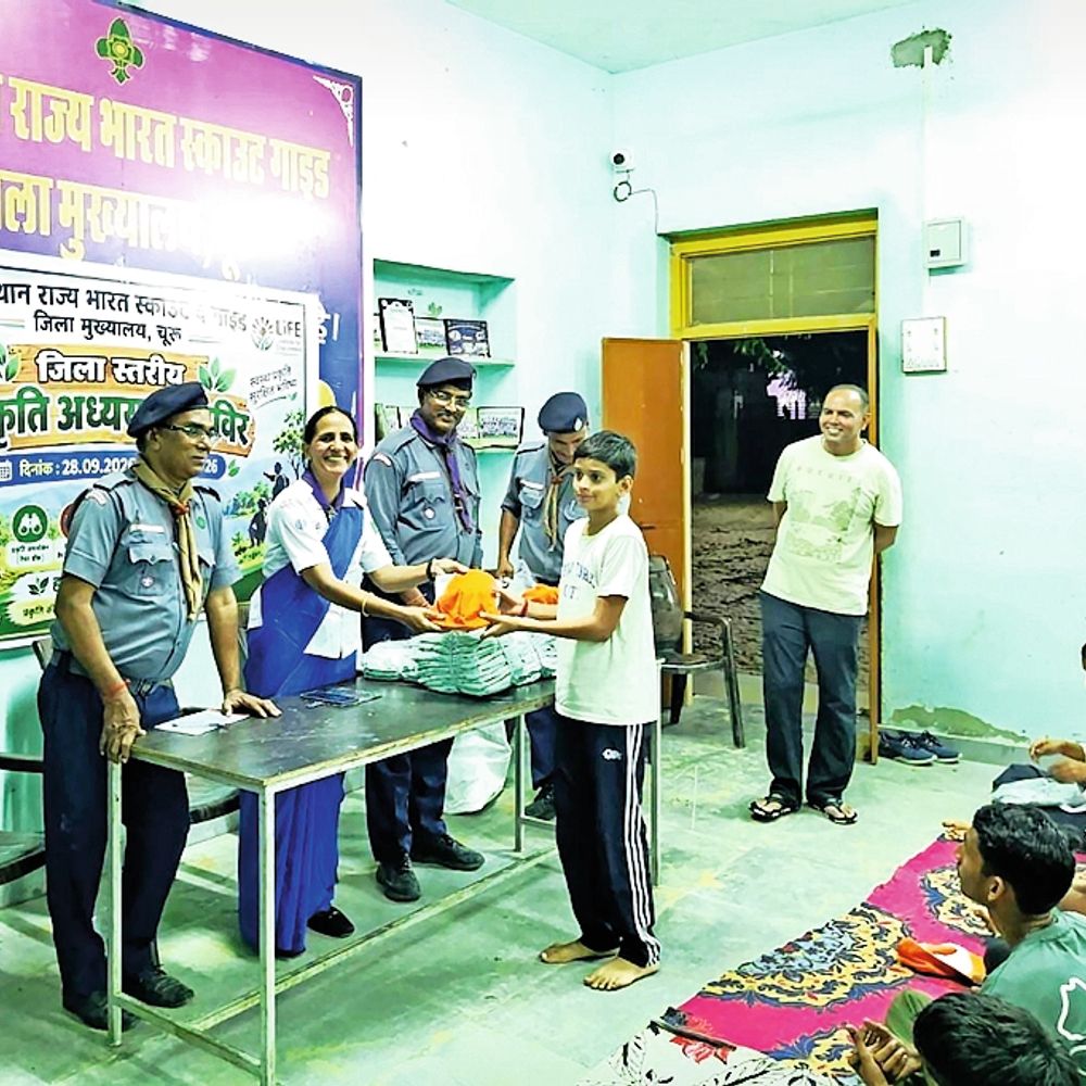 जल संरक्षण, स्वच्छता व कचरा प्रबंधन के बारे में जानकारी दी