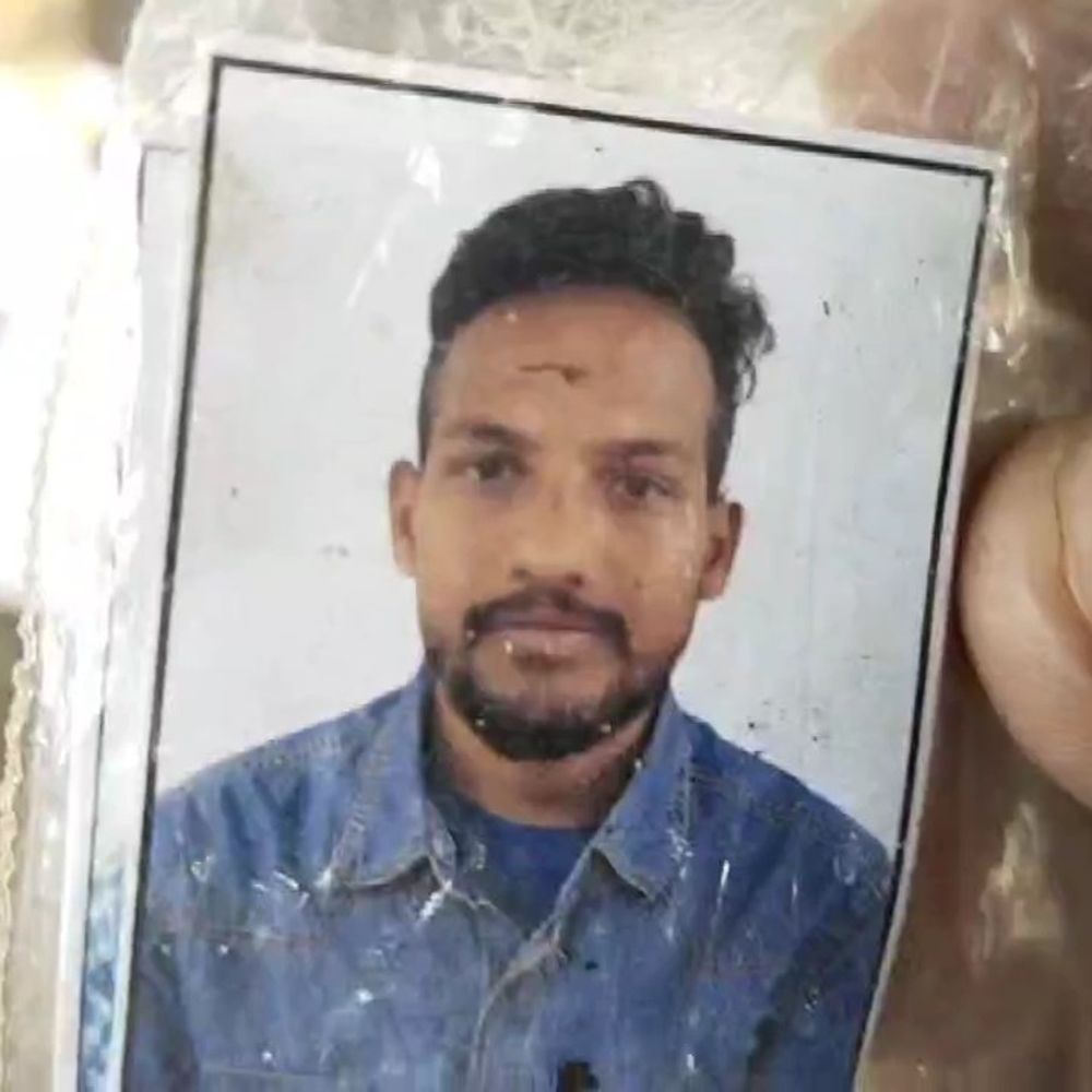 जंडियाला में सड़क किनारे मिला युवक का शव:हार्ट अटैक से मौत की आशंका, पुलिस को पोस्टमार्टम रिपोर्ट का इंतजार