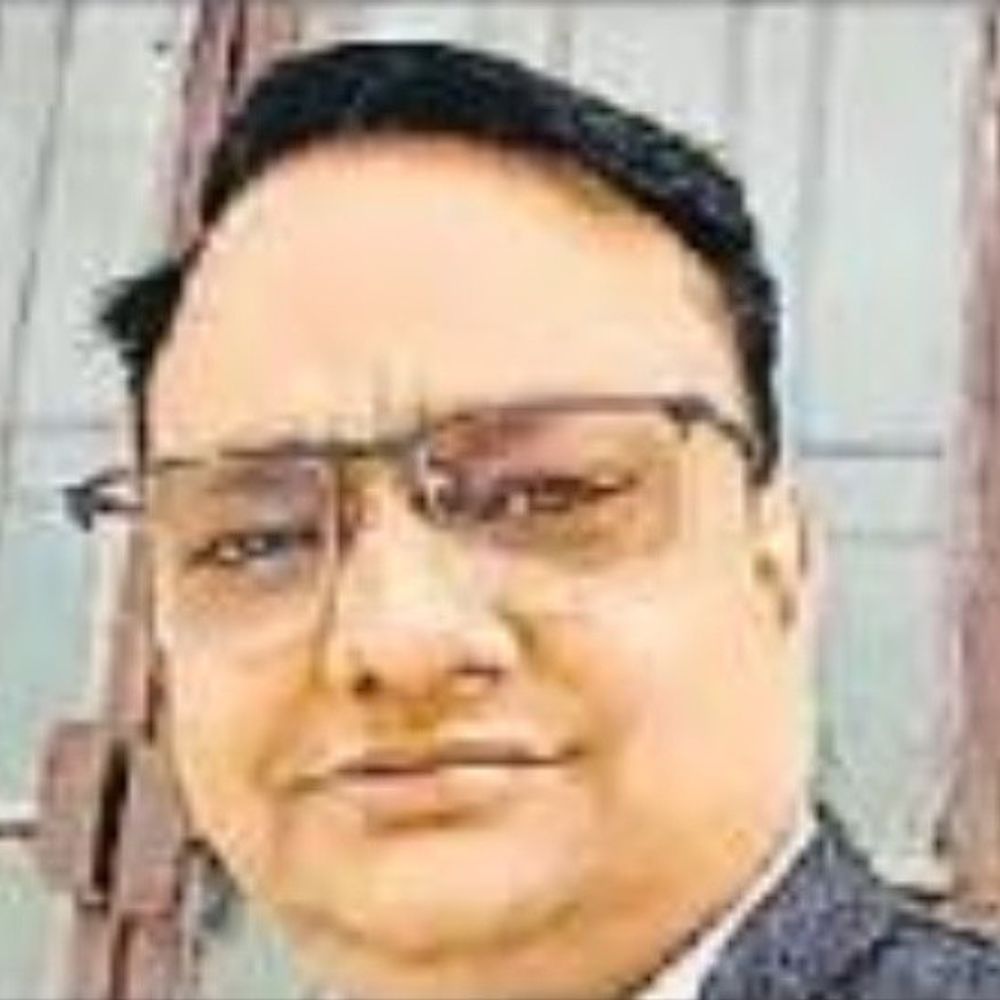 KGMU के नर्सिंग अधीक्षक लापता, सीतापुर में मिली कार:27 सितंबर की रात घर से निकले थे, पुलिस की 6 टीमें तलाश में जुटीं