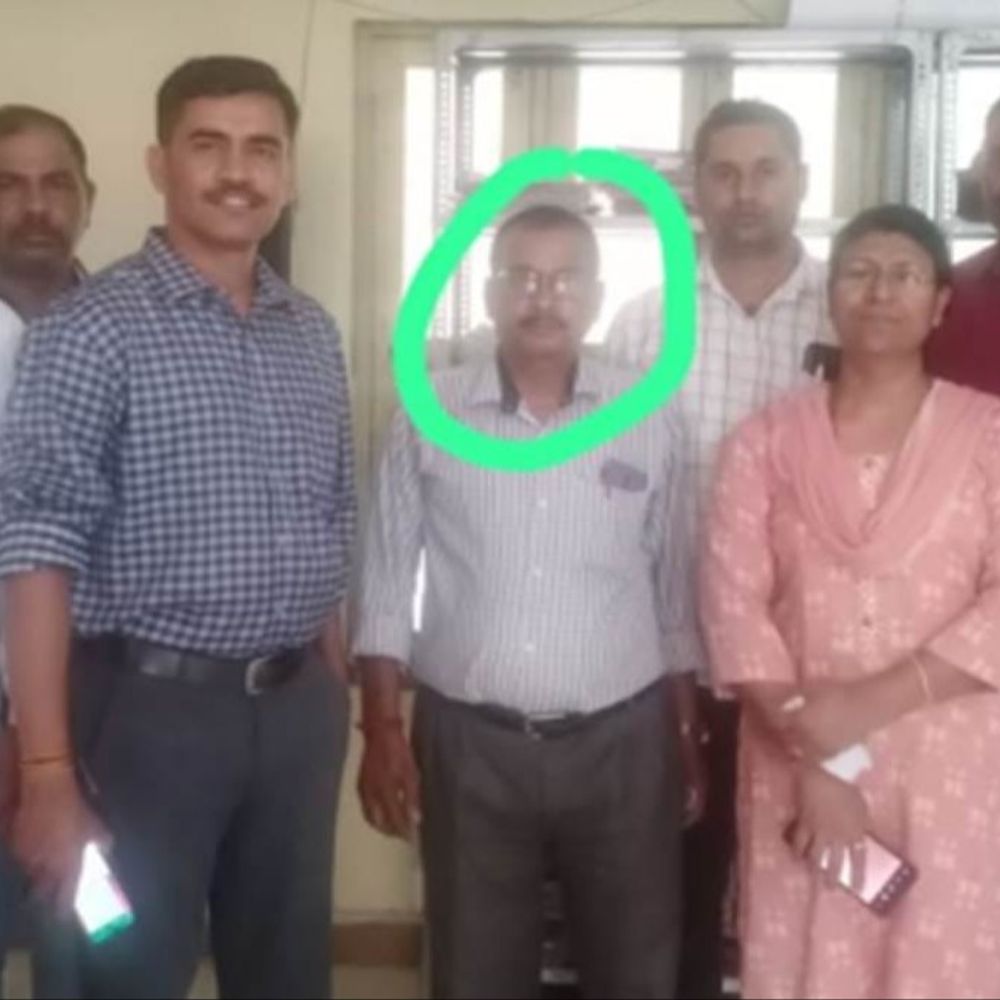 रिश्वत लेते पकड़े गए वनरक्षक को 4 साल की सजा:लाइसेंस के लिए 5 हजार मांगे, 4 हजार लेते लोकायुक्त ने रंगेहाथ पकड़ा था