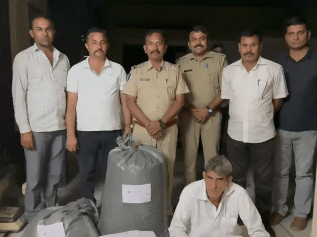 जोधपुर के घर से नशे का सामान बरामद:27 किलो डोडा पोस्त और 26.39 लाख रुपए कैश मिले, 65 साल का बुजुर्ग गिरफ्तार