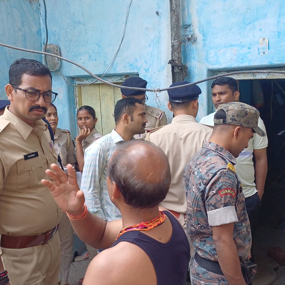 गयाजी में घर में मिला महिला का शव:पति की मौत के बाद अकेले रहती थी; भतीजा बोला- किसी से दुश्मनी नहीं थी; FSL-डॉग स्क्वायड की टीम पहुंची