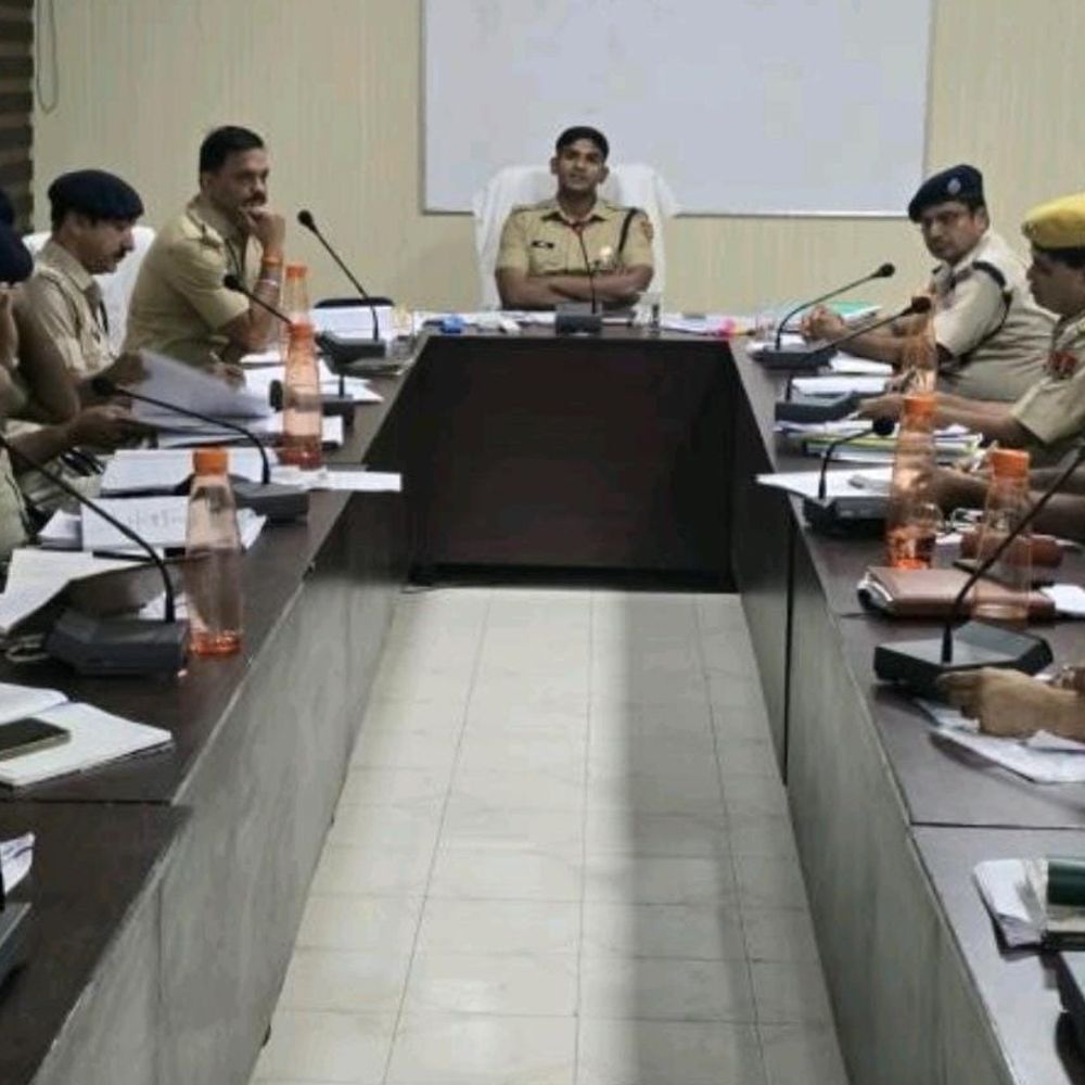 एसपी ने अपराध नियंत्रण पर दिए सख्त निर्देश:बारां में क्राइम मीटिंग कर कानून व्यवस्था की समीक्षा