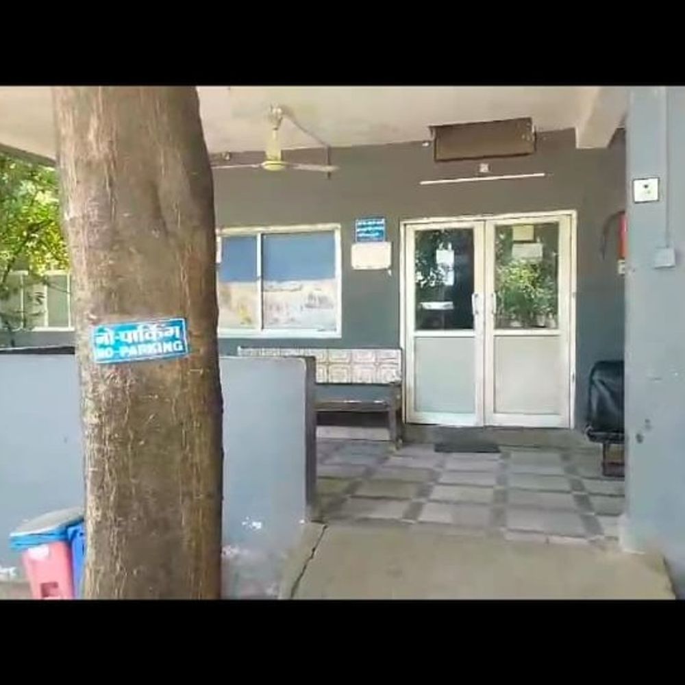डिलीवरी में लापरवाही, हॉस्पिटल का पंजीयन रद्द:देवास के जोसेफ हॉस्पिटल पर कलेक्टर ने की कार्रवाई, जांच में अनियमितताएं मिलीं