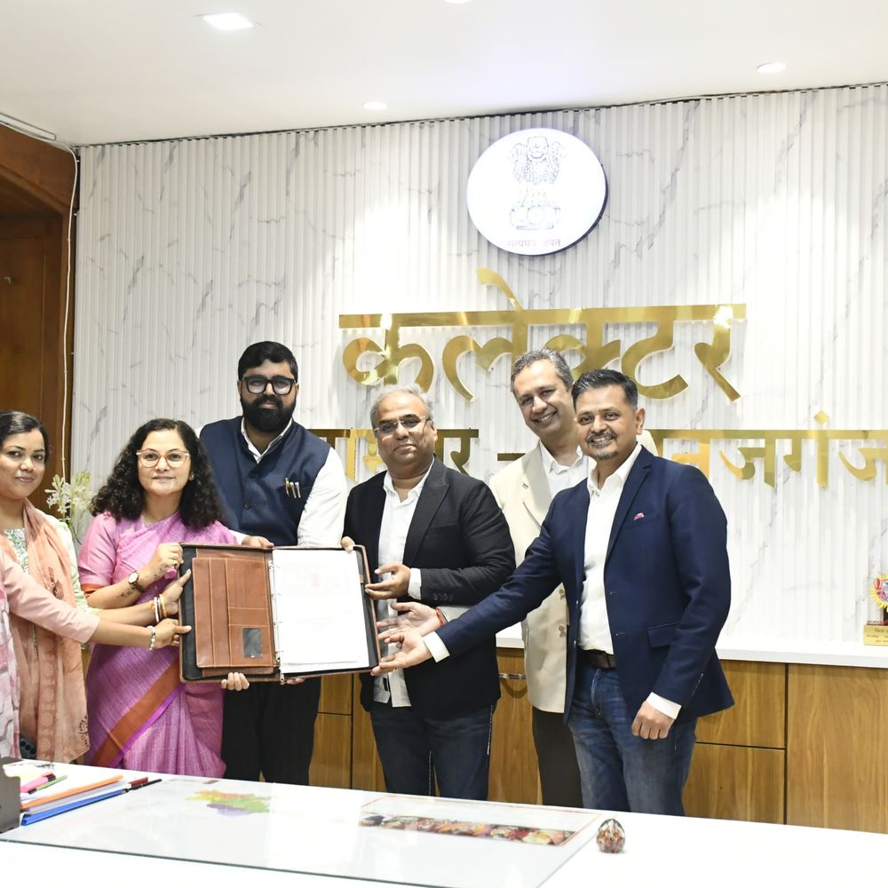 बलरामपुर में AI आधारित आजीविका के लिए समझौता:प्रिज्मा AI के साथ MOU, महिलाओं-युवाओं को ट्रेनिंग और रोजगार मिलेगा