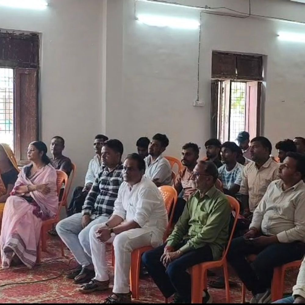 भांडेर को रेल कनेक्टिविटी से जोड़ने की मांग तेज हुई:रेल लाओ अभियान की दूसरी बैठक हुई, गांव-गांव चलेगा अभियान